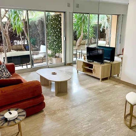 With Private Garden Of Cannes Appartement *