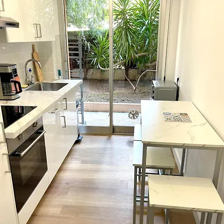 With Private Garden Of Cannes Appartement *
